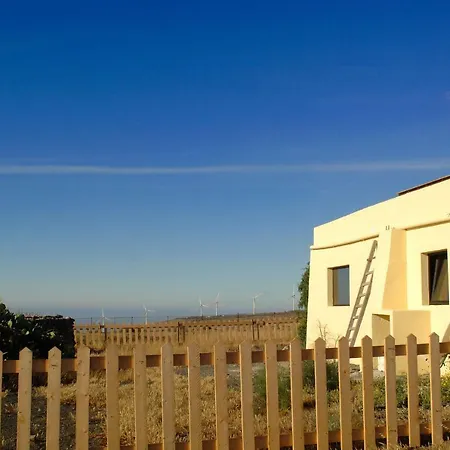 Alojamento de Acomodação e Pequeno-almoço Finca Nada Mas B&B 3*