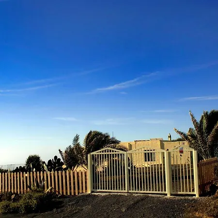 Finca Nada Mas B&B 3* Лансароте